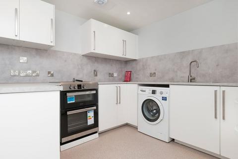 2 bedroom maisonette to rent, 2403L – Edina Place, Edinburgh, EH7 5RN