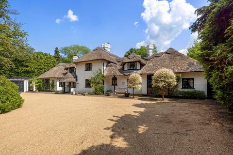 5 bedroom detached house for sale, London Road, Ascot