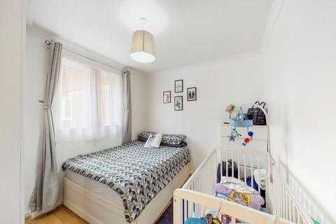 2 bedroom flat for sale, TWO BEDROOM FLAT  FOR SALE  DOLLIS HILL  NW2