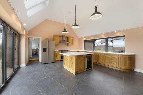 5 bedroom detached house for sale, Warmlake Orchard, Sutton Valence, Maidstone, Kent, ME17 3TU
