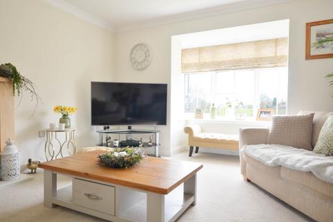 4 Mere Close, Rushwick, Worcester, WR2 5TY