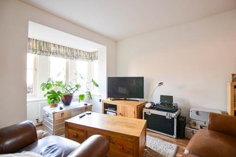 38 Dalziel Drive, Whittington, Worcester, WR5 2QY
