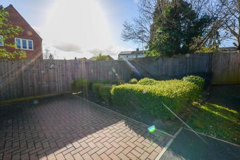 38 Dalziel Drive, Whittington, Worcester, WR5 2QY