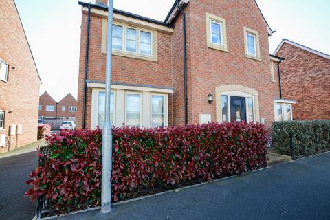 38 Dalziel Drive, Whittington, Worcester, WR5 2QY