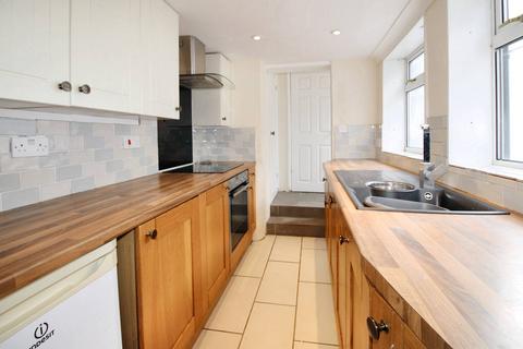 2 bedroom end of terrace house for sale, High Street, Overton RG25
