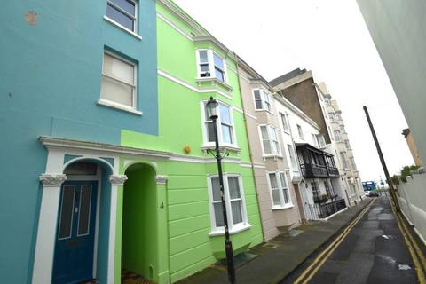 4 bedroom townhouse to rent, Crescent Place, Brighton BN2