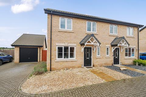 3 bedroom semi-detached house for sale, Fieldfare, Beck Row, IP28
