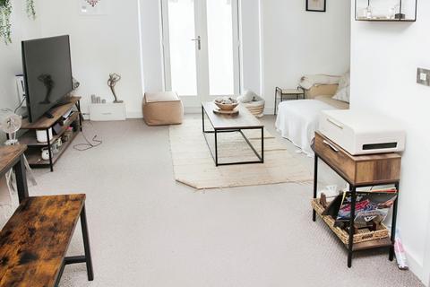 2 bedroom maisonette for sale, Leskinnick Place, Penzance, TR18