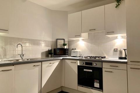 2 bedroom flat to rent, Queen Street, Glasgow G1