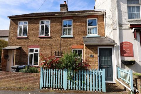 2 bedroom terraced house to rent, Upper Weybourne Lane, Farnham, Surrey, GU9