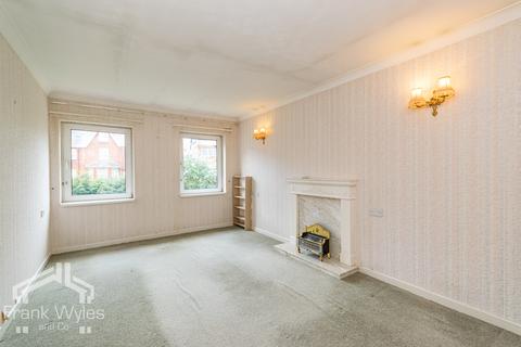 1 bedroom flat for sale, Poplar Court, Kings Road, Lytham St Annes, Lancashire