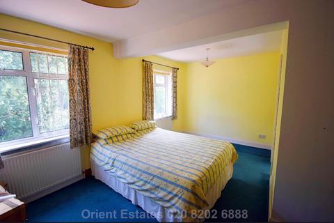 78 Kings Close, London, NW4 2JT