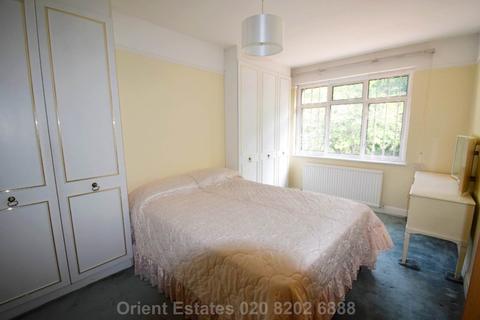 78 Kings Close, London, NW4 2JT