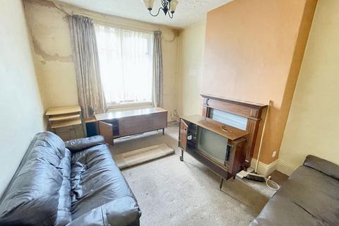 2 bedroom flat for sale, Reed Street, Laygate, South Shields, Tyne and Wear, NE33 5PT