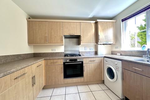 3 bedroom terraced house to rent, Merivale Way, Ely