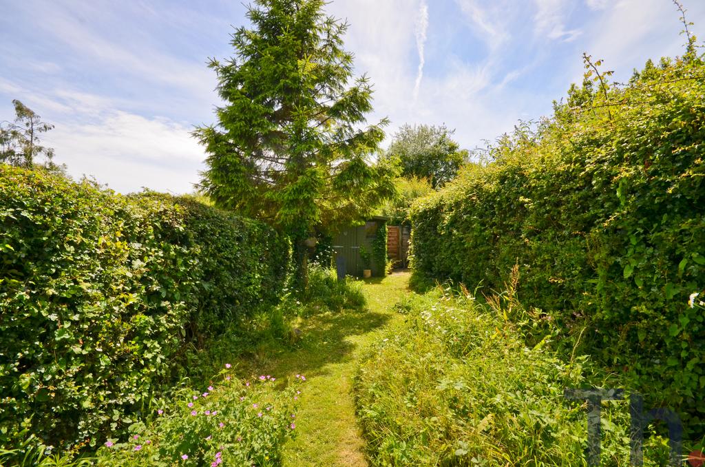 Large Rear Garden