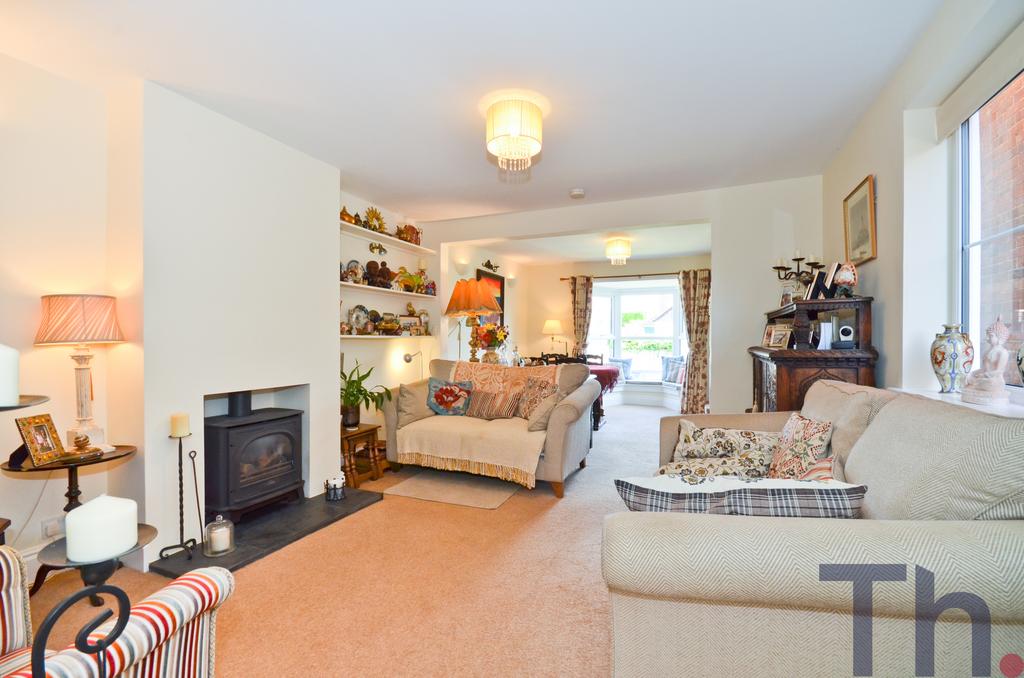Cosy Lounge with gas 'log burner'