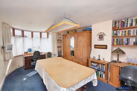169 Ardleigh Green Road, Hornchurch, RM11 2LF