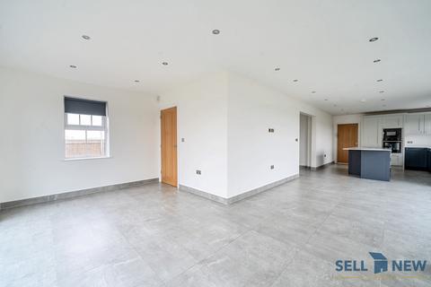 35b Sandy Road, Willington, Bedford, MK44 3QS