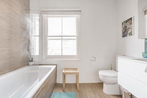 210 Acton Lane, London, W4 5DL