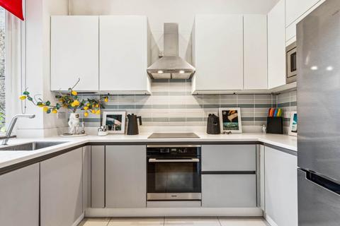 1 bedroom flat for sale, Cheyne Gardens, Chelsea