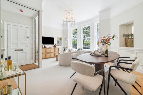 2 bedroom flat for sale, Riverpark Court, 22-23 Embankment Gardens, Chelsea