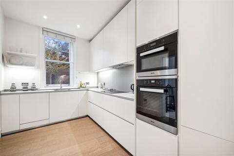 3 bedroom flat for sale, Cheyne Court, Chelsea