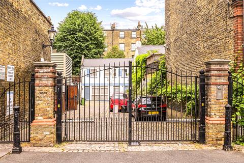 9 Henniker Mews, London, SW3 6BL