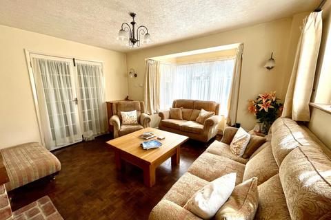93 Hillside Road, Ashtead, KT21 1SD