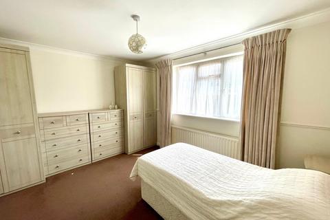 93 Hillside Road, Ashtead, KT21 1SD