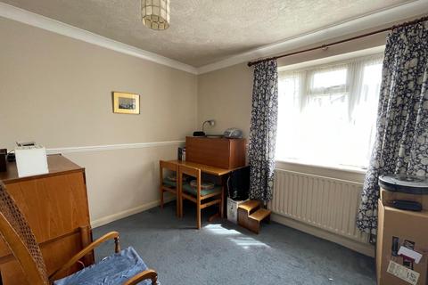 93 Hillside Road, Ashtead, KT21 1SD