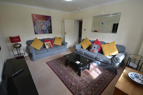 2 bedroom flat to rent, Whitehouse Loan, Bruntsfield, Edinburgh, EH9