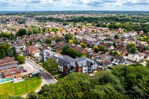 2 bedroom apartment for sale, Kenneth Road, Benfleet, SS7