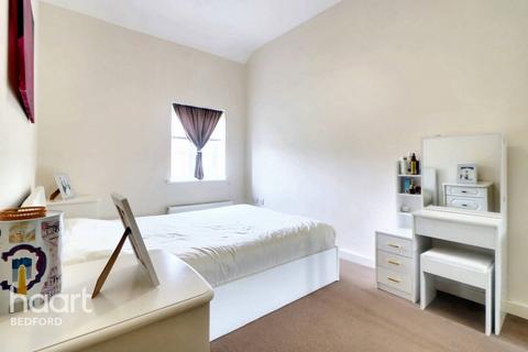 2 bedroom apartment for sale, Carmichael Drive, Bedford