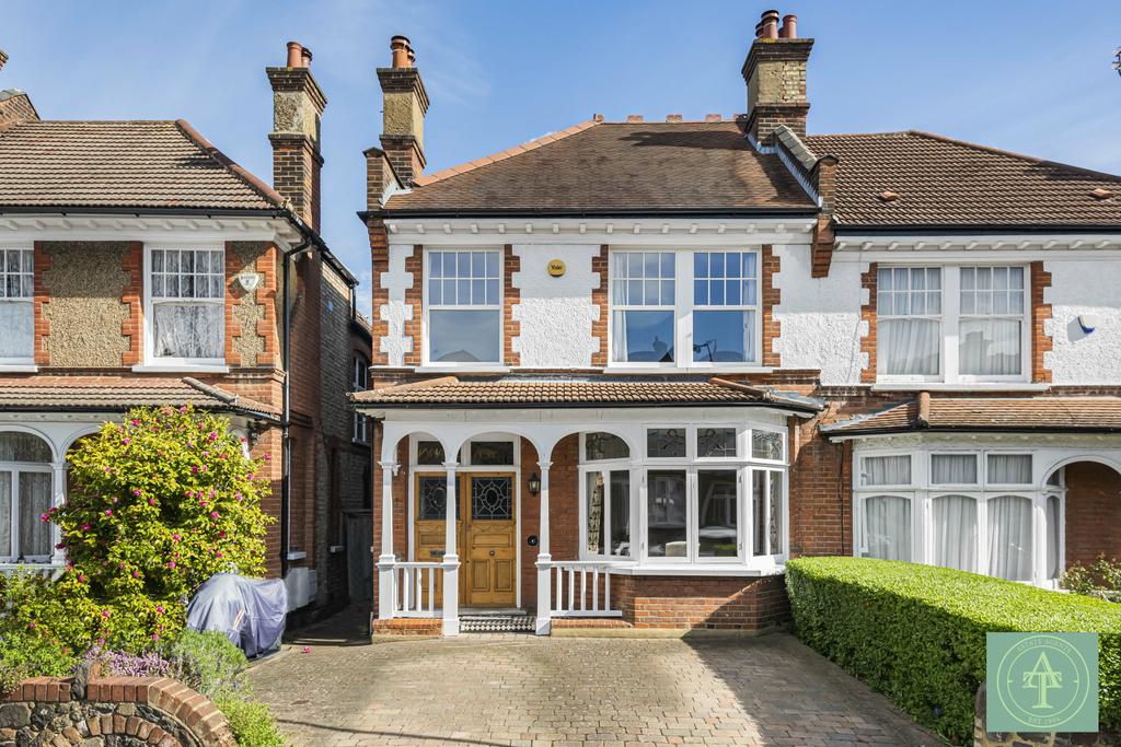 Fernleigh Road, London, N21 4 bed semidetached house for sale £1,000,000