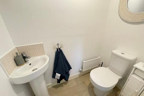28 Eagle Avenue, Redbrook, Barnsley, S75 1FD