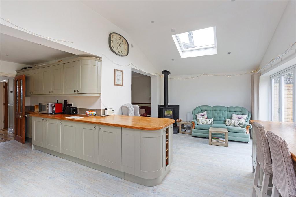Kitchen/ Breakfast
