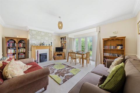 2 bedroom flat for sale, Kettonby Gardens, Kettering NN15