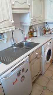 2 bedroom flat for sale, Withy House, Globe Road, London, E1