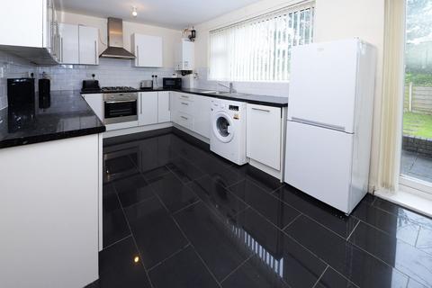 226 Smallshaw Lane, Ashton-under-lyne, OL6 8RJ