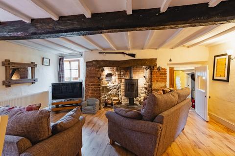2 bedroom detached house for sale, Knowle, Crediton, EX17