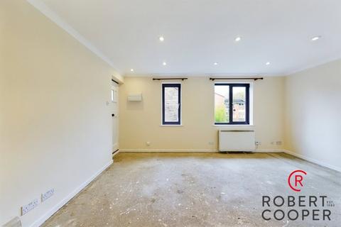 1 bedroom apartment for sale, Abercorn Grove, Ruislip, Middlesex, HA4