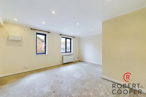 8 Abercorn Grove, Ruislip, HA4 7YP