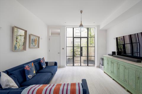 4 bedroom terraced house for sale, Pembroke Place, Kensington, London, W8.