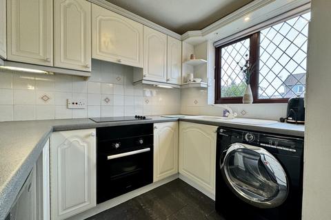2 bedroom house for sale, Woodham Park, Barry