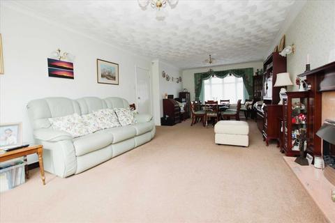 3 bedroom bungalow for sale, Bodmin Moor Close, North Hykeham