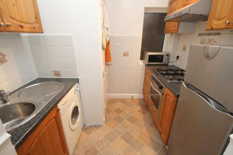 2 bedroom house to rent, West Grove Street, Stanningley, Pudsey, West Yorkshire, UK, LS28