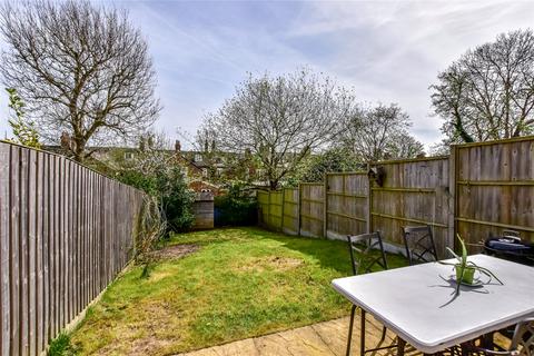 3 bedroom semi-detached house for sale, Lindo Close, Chesham, HP5