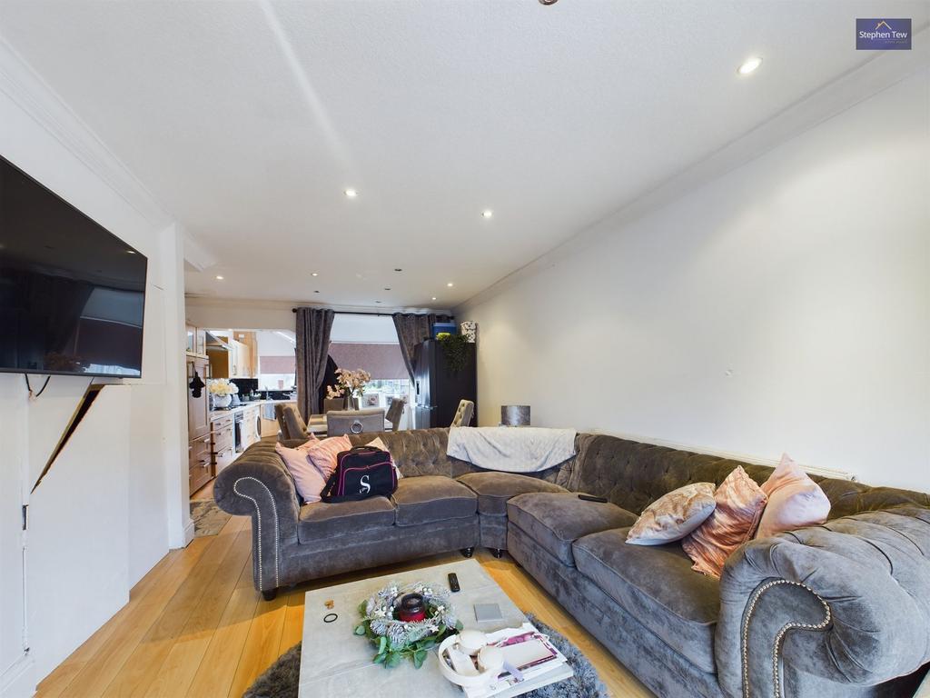 Lounge Dining Room