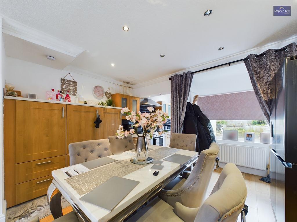 Lounge Dining Room